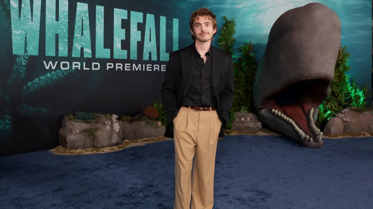 Austin Abrams attends the