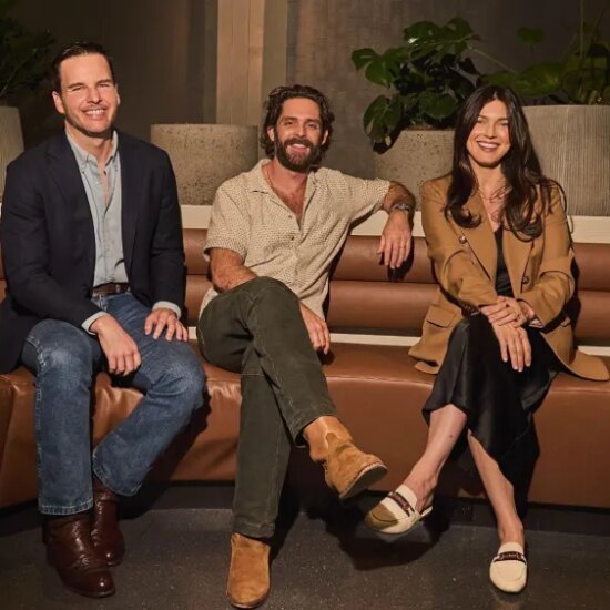 Thomas Rhett Strikes Label Partnership with Hybe's Blue Highway