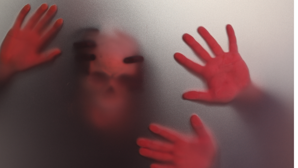 contained horror